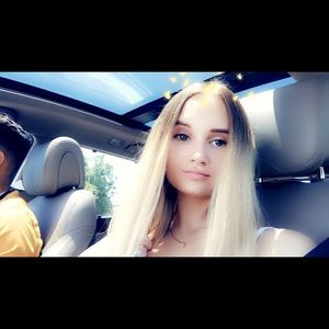 Meet your Posher, Brittany